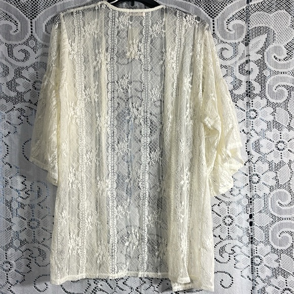 🍎Francesca’s - Ivory Swim Coverup - Picture 6 of 7